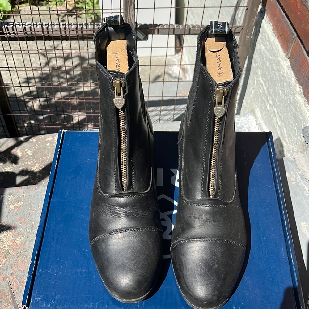 Ariat paddock boots - Heritage IV Zip H2O - size 10